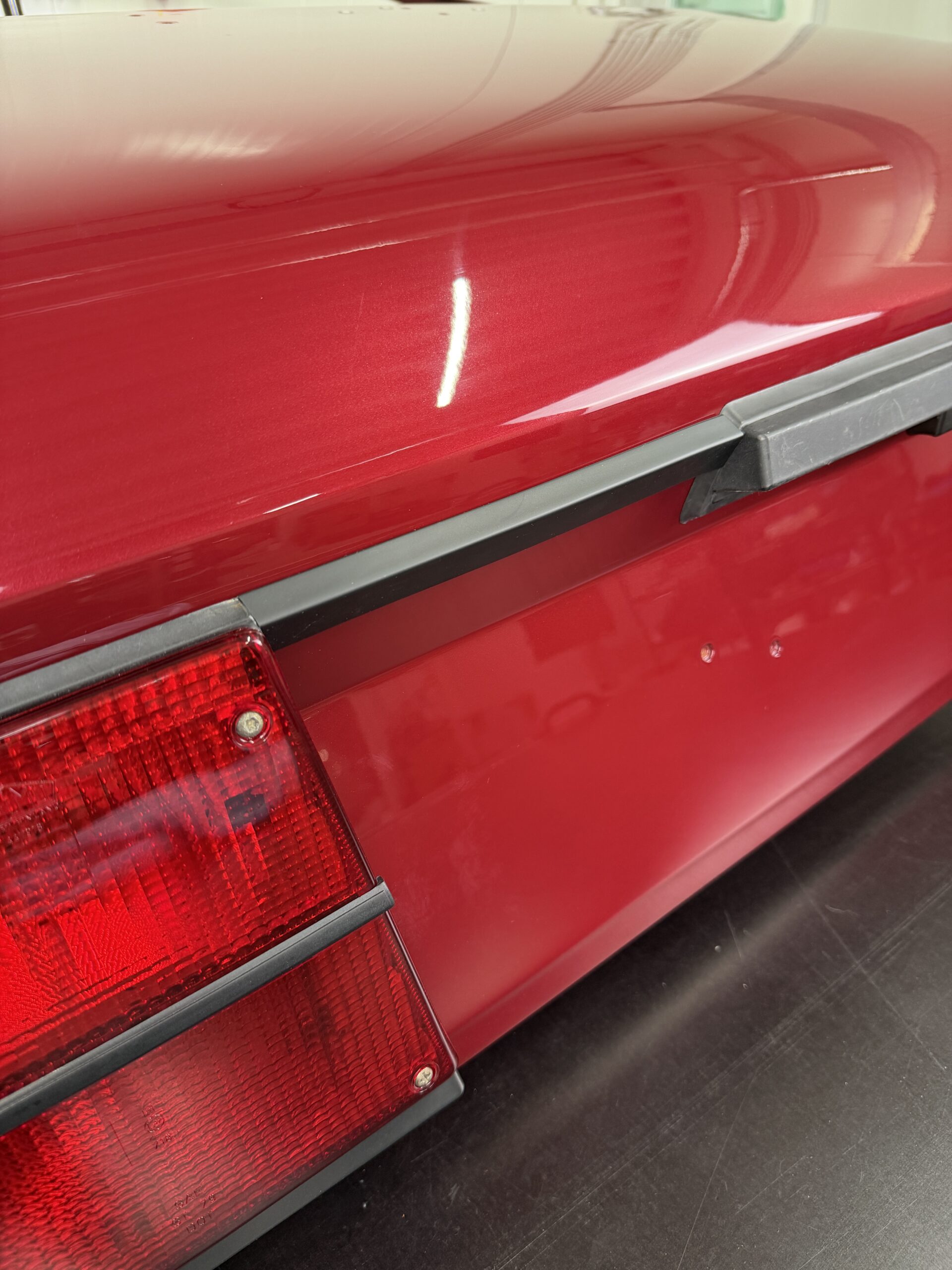 Hatch Rubber Trim (Pair) - Image 2
