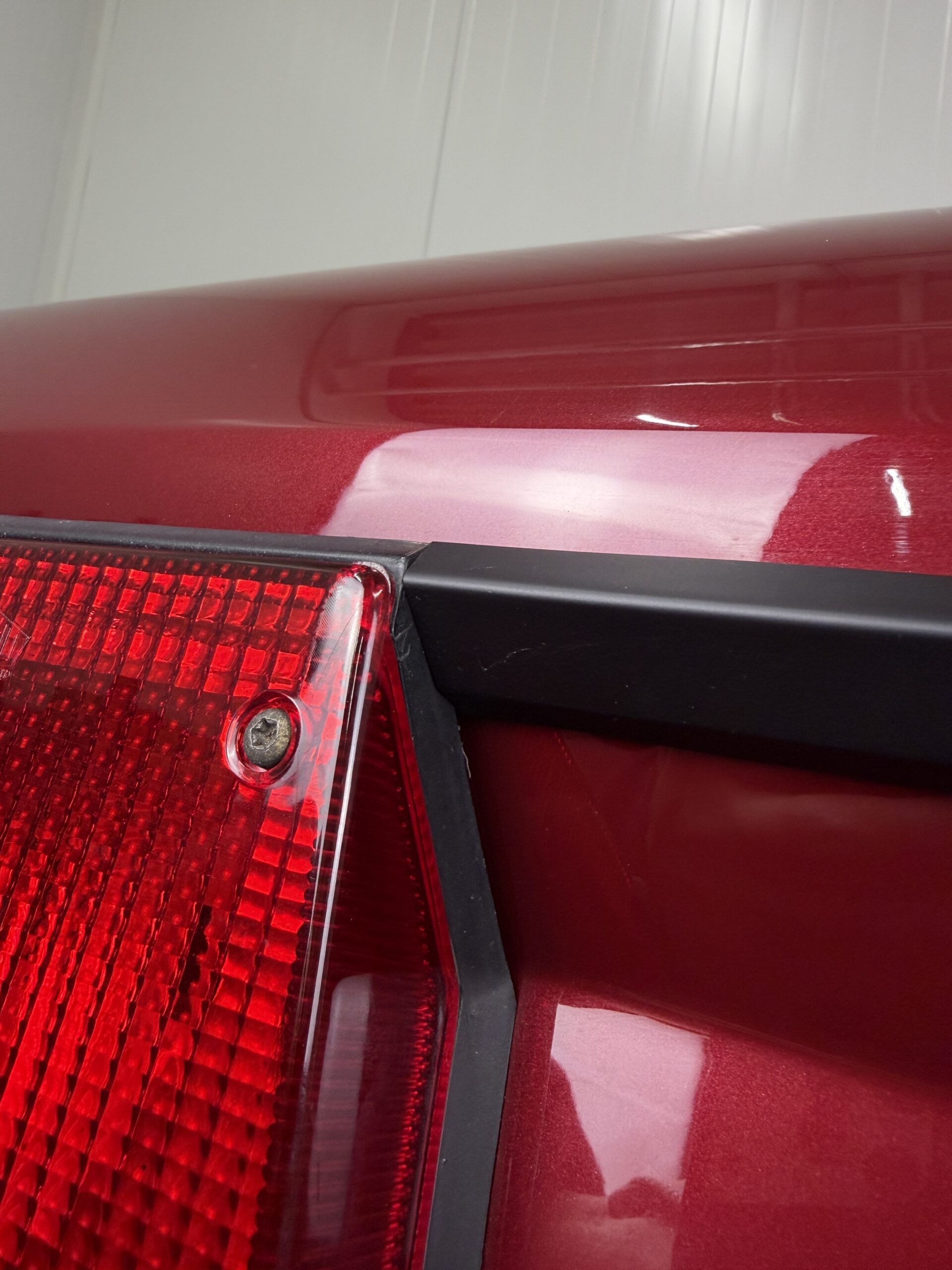 Hatch Rubber Trim (Pair) - Image 3